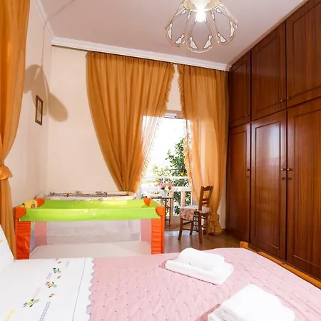Stefania Apartment *